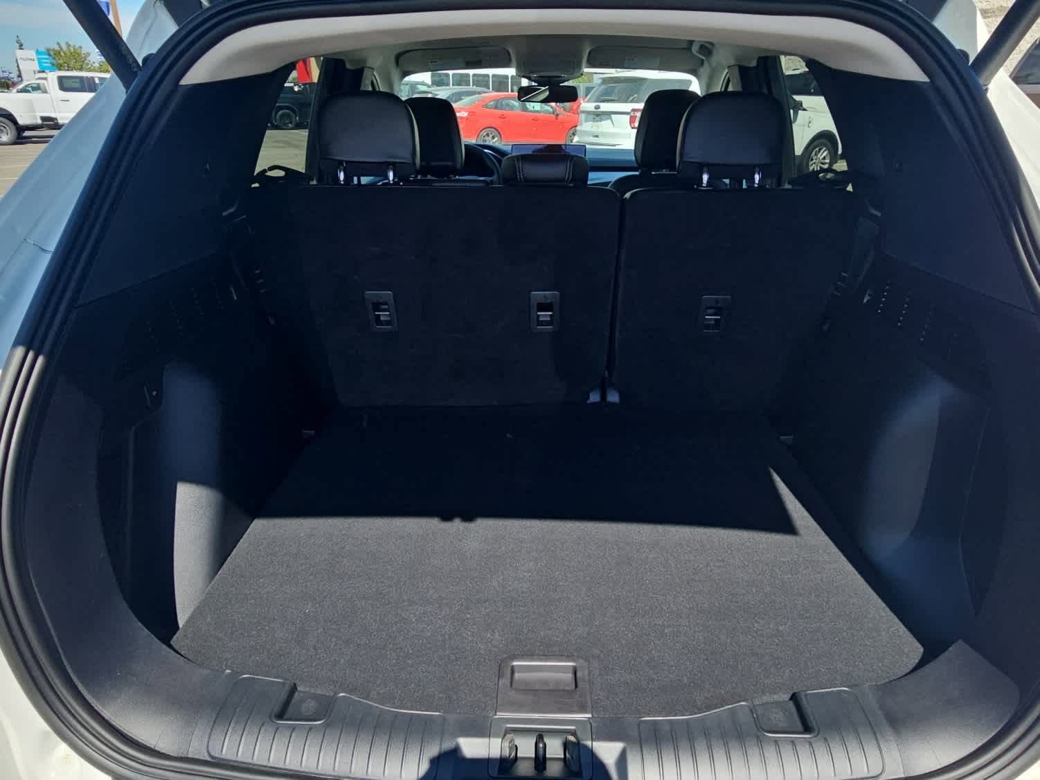 Certified 2024 Ford Escape Platinum w/ Premium Technology Package image 9