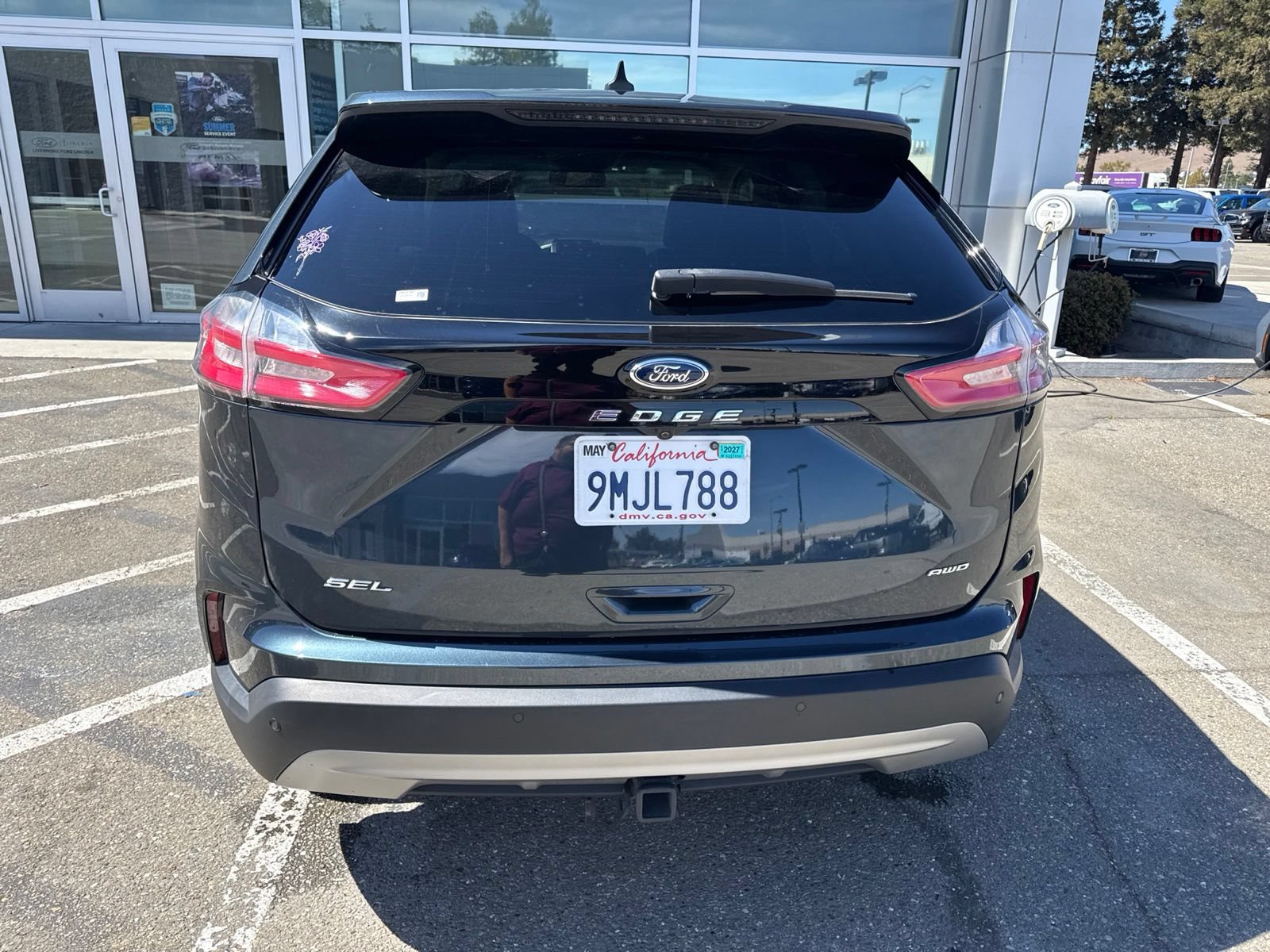 Certified 2024 Ford Edge SEL w/ Convenience Package AWD/4WD image 4