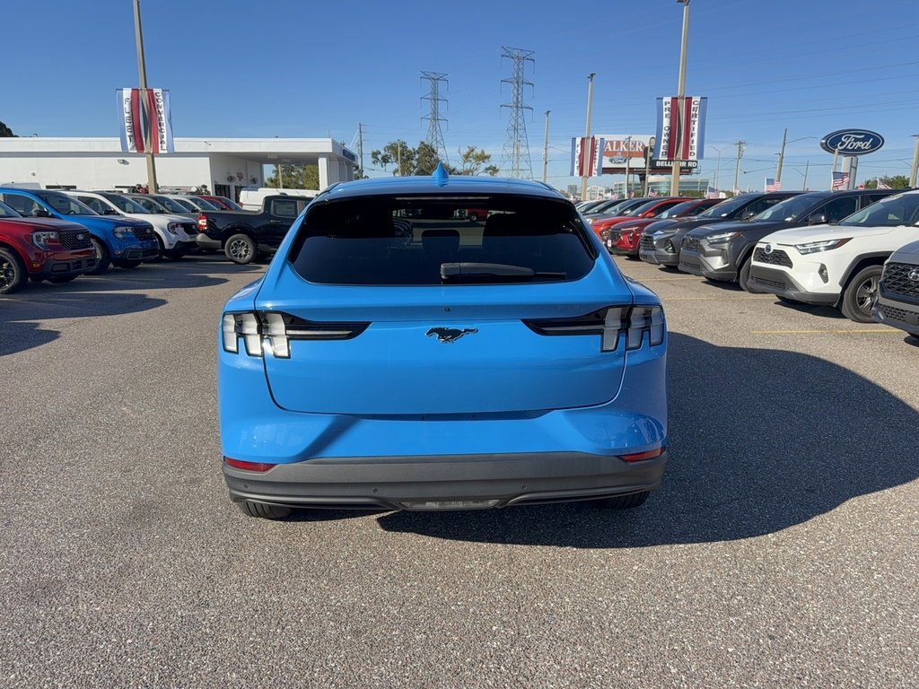 Certified 2022 Ford Mustang Mach-E Select w/ Comfort/Technology Package image 3