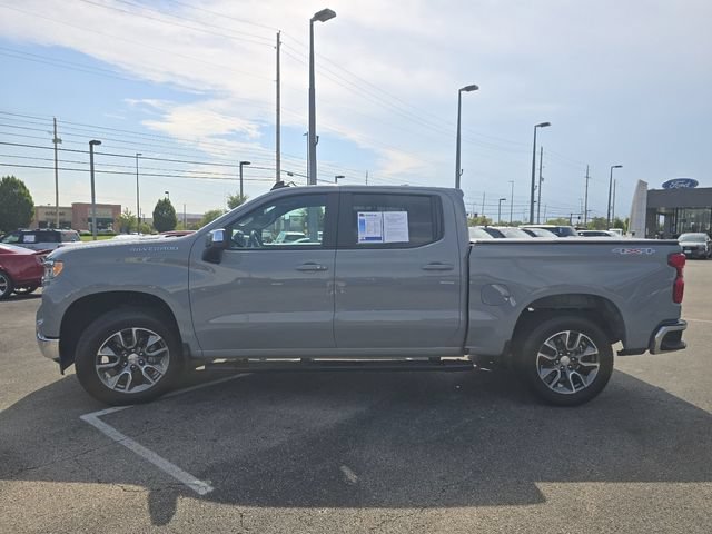 Used 2024 Chevrolet Silverado 1500 LT AWD/4WD image 13