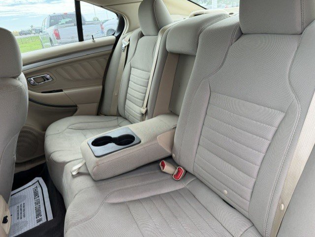 Certified 2018 Ford Taurus SE FWD image 25