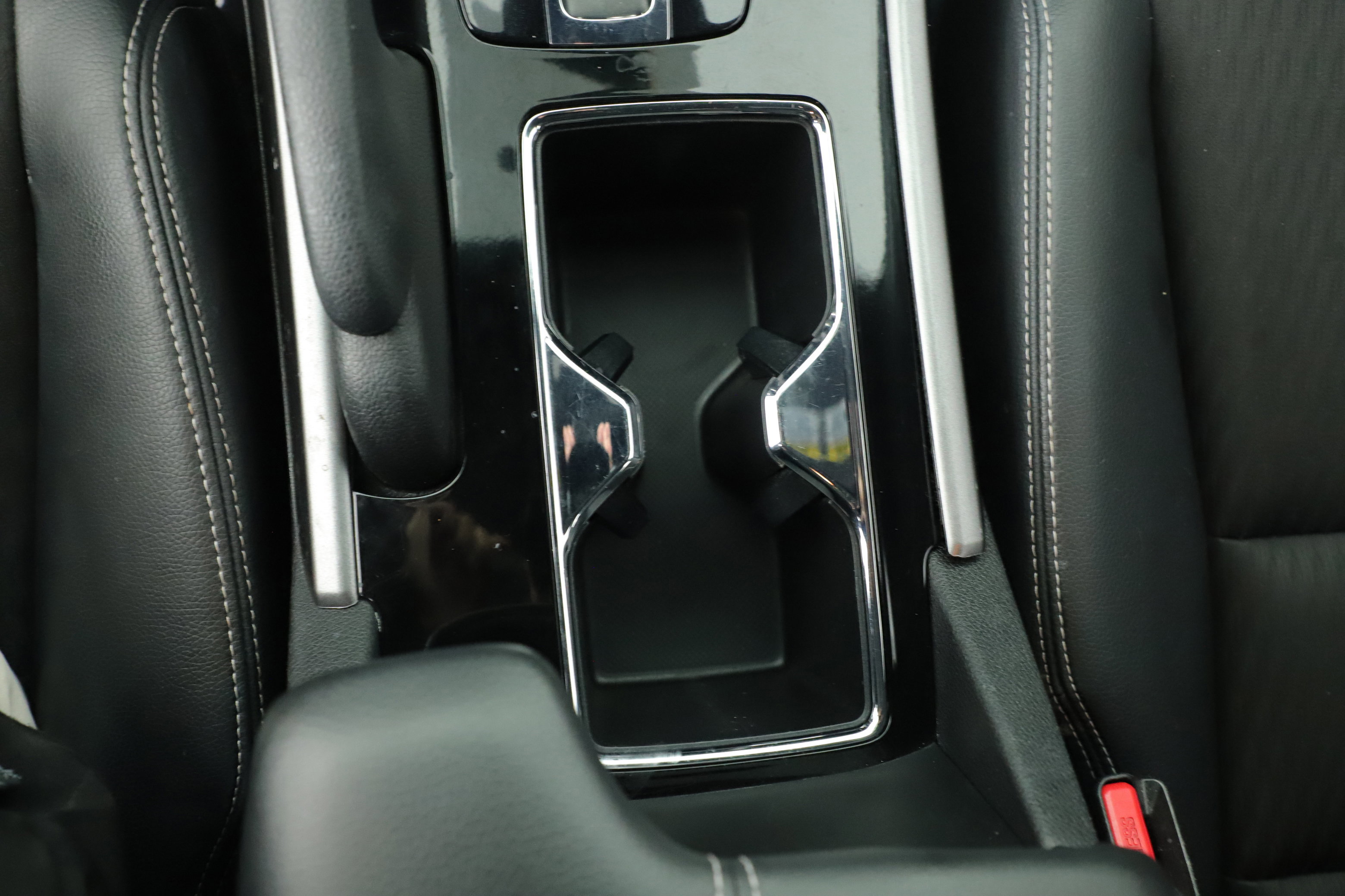 Used 2017 Honda Accord Sport image 22