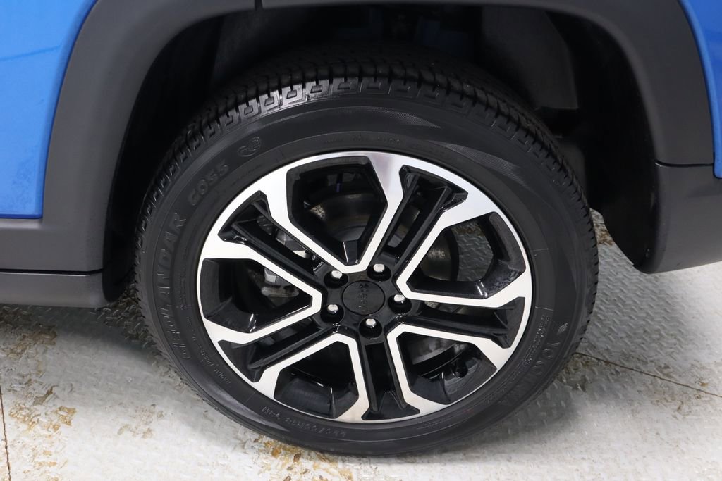 Used 2022 Jeep Compass Limited image 19