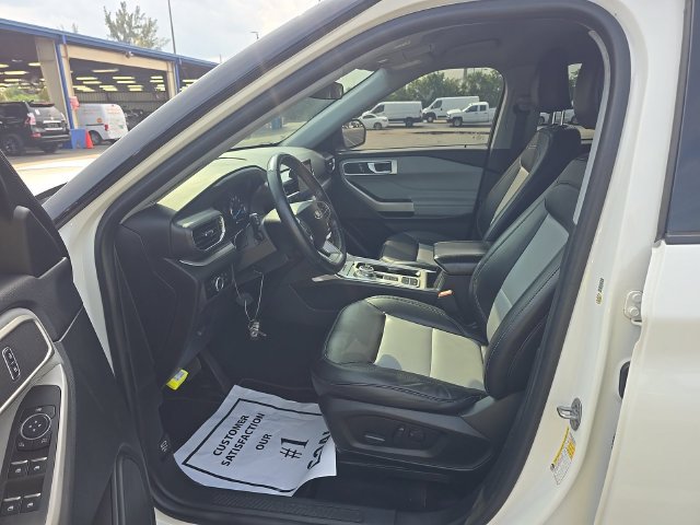 Certified 2023 Ford Explorer XLT w/ Equipment Group 202A RWD image 10