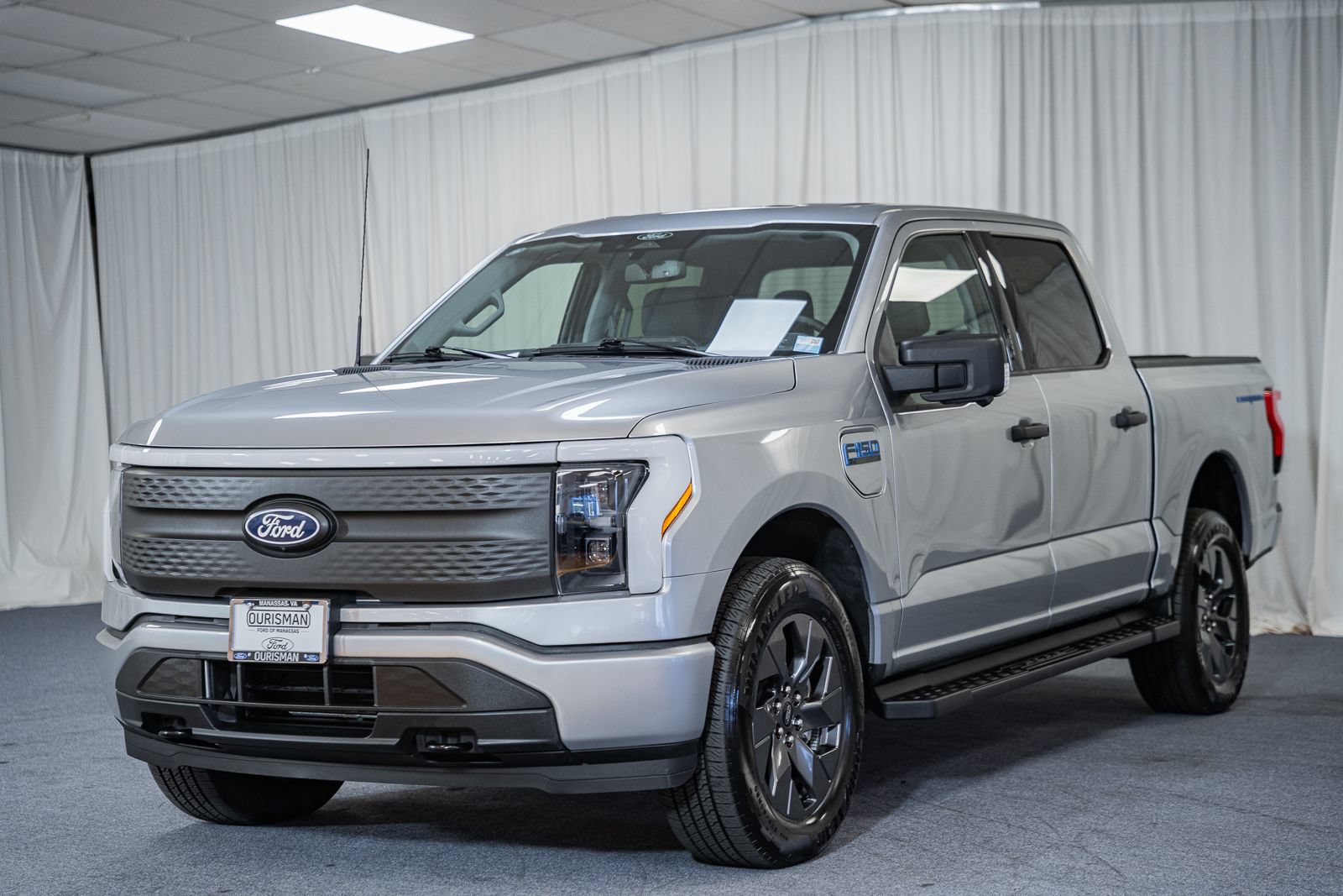 Certified 2024 Ford F150 Lightning XLT AWD/4WD image 3