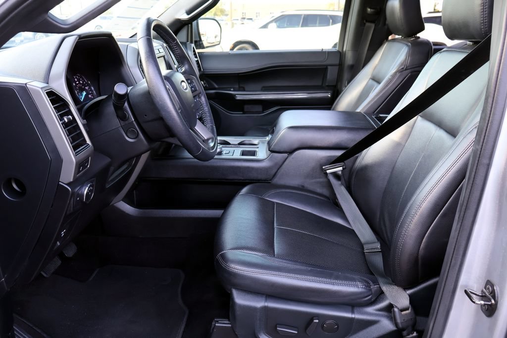 Certified 2020 Ford Expedition XLT w/ Equipment Group 202A RWD image 33