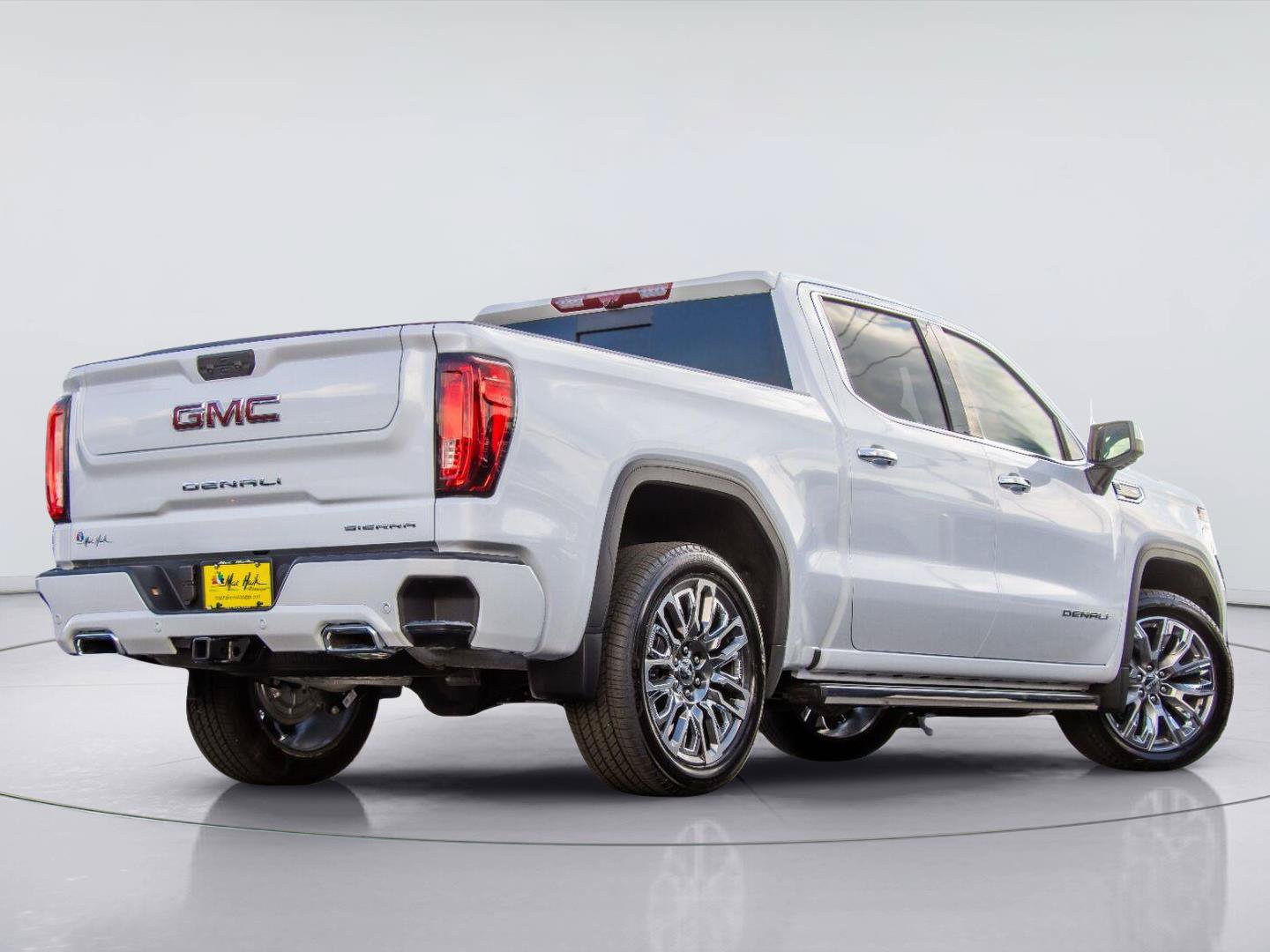 Used 2026 GMC Sierra 1500 Denali AWD/4WD image 5