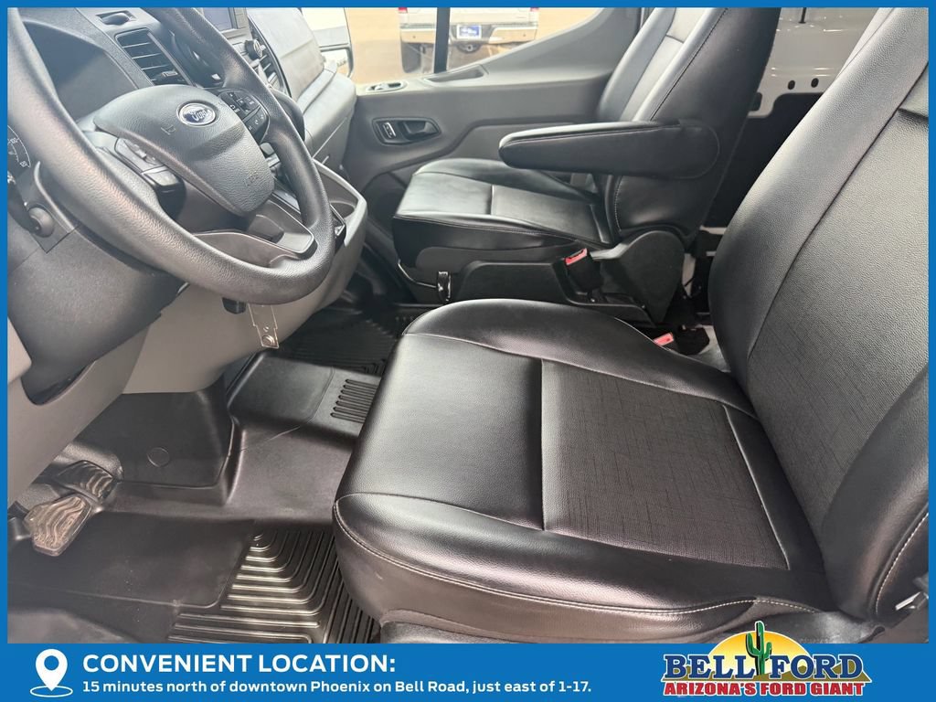 Certified 2025 Ford Transit 150 Low Roof RWD image 19
