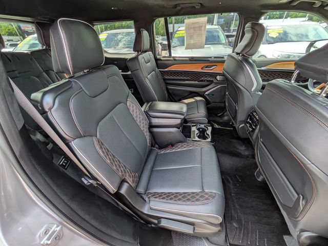 Used 2025 Jeep Grand Cherokee L Summit AWD/4WD image 22