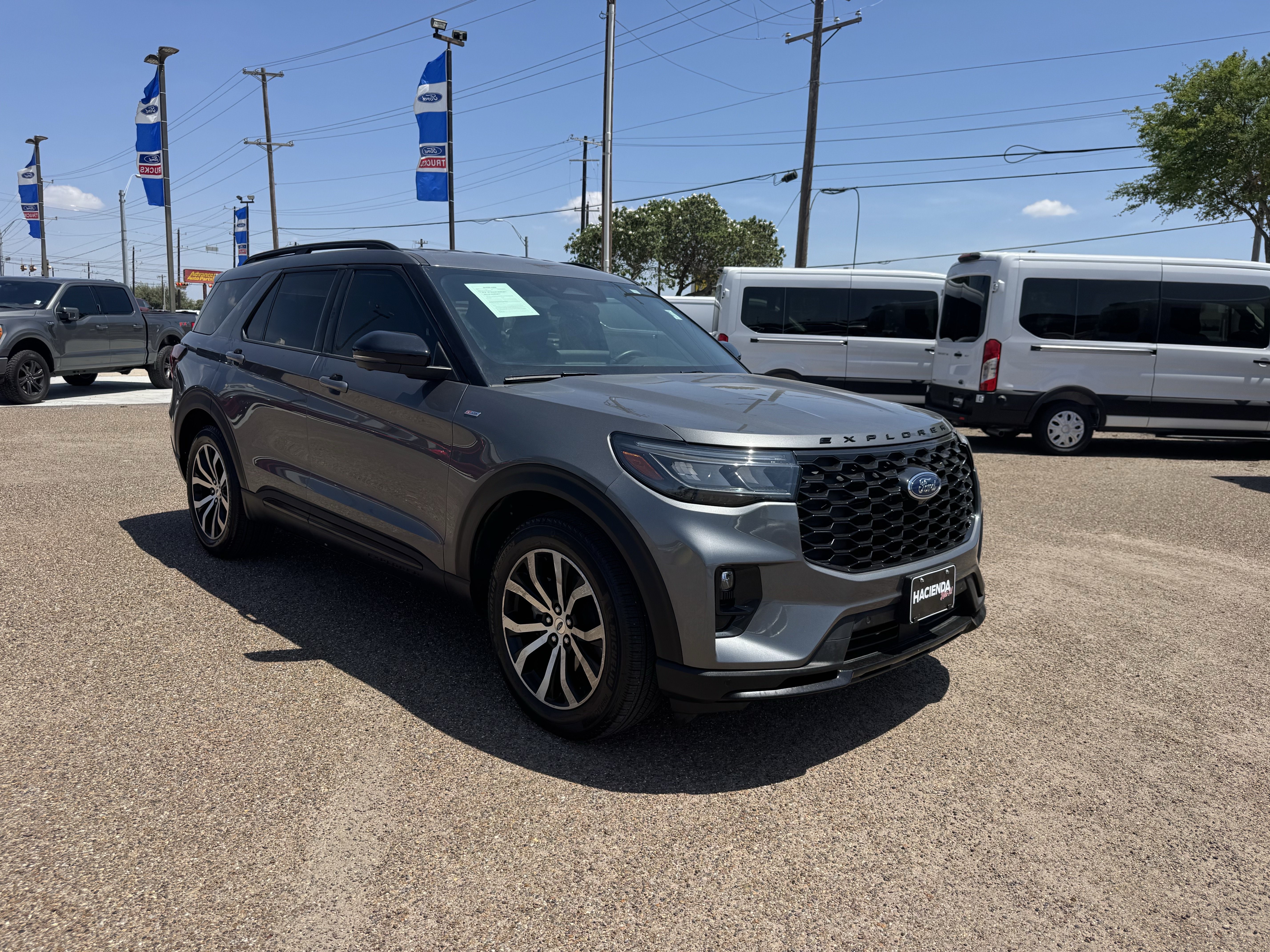 Certified 2025 Ford Explorer ST-Line RWD image 5