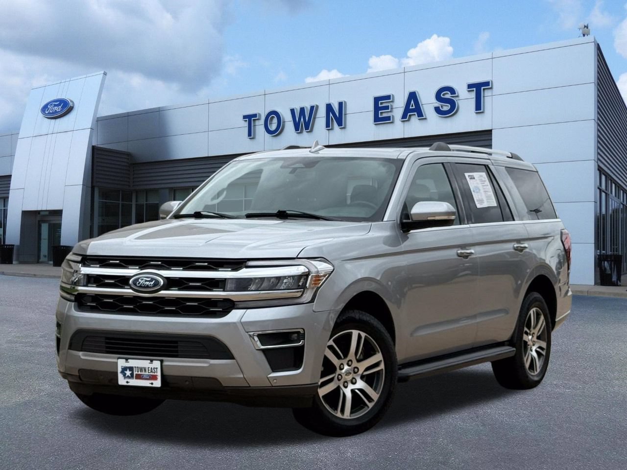Certified 2024 Ford Expedition Limited RWD image 1