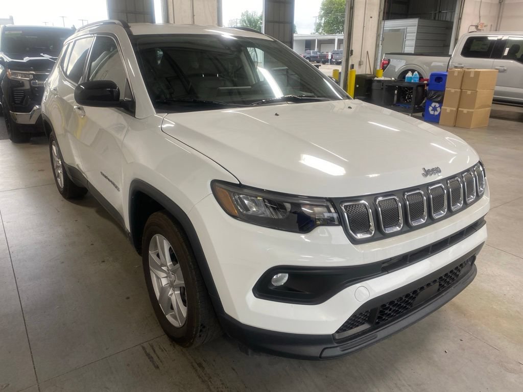 Used 2022 Jeep Compass Latitude FWD video 1