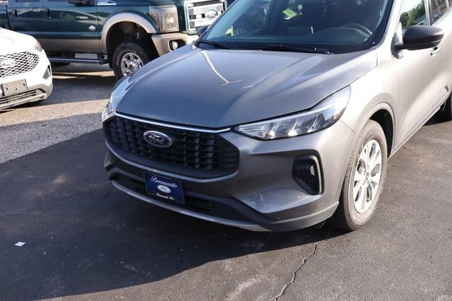 Certified 2025 Ford Escape Active FWD image 2