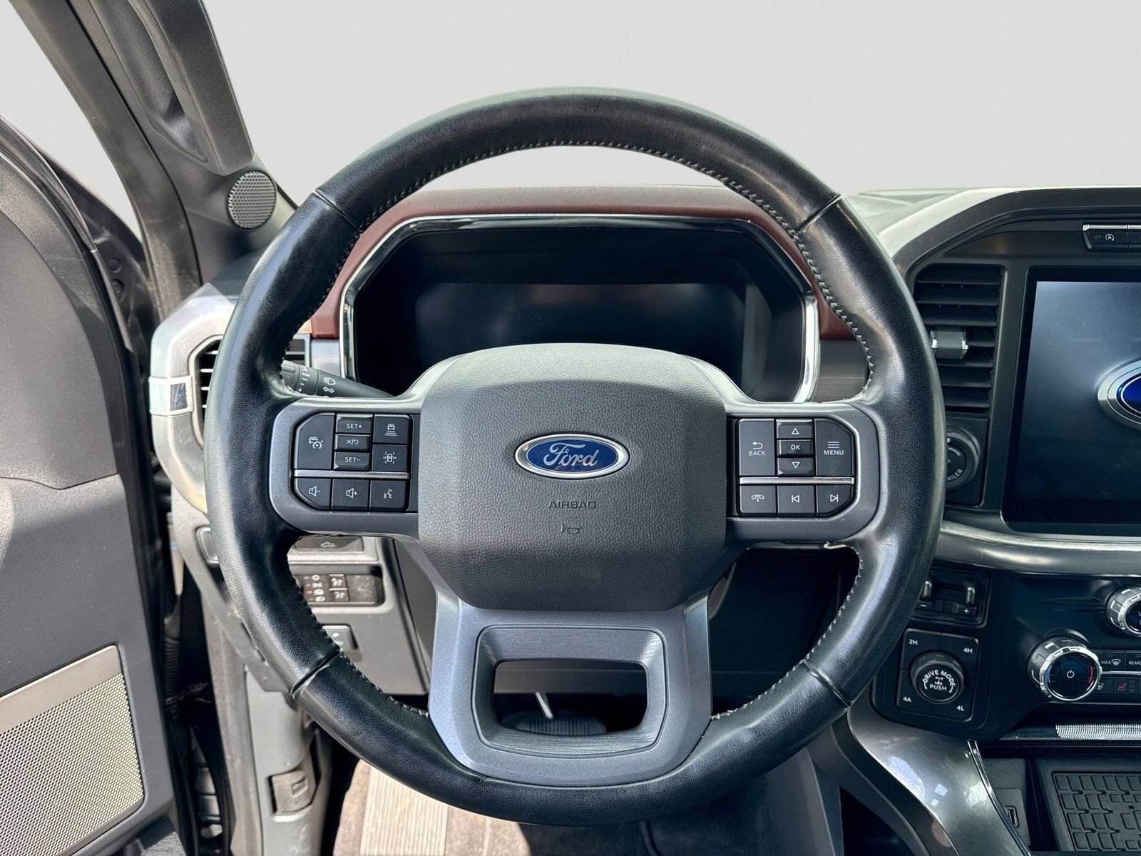 Certified 2023 Ford F150 Lariat w/ Equipment Group 502A High AWD/4WD image 24