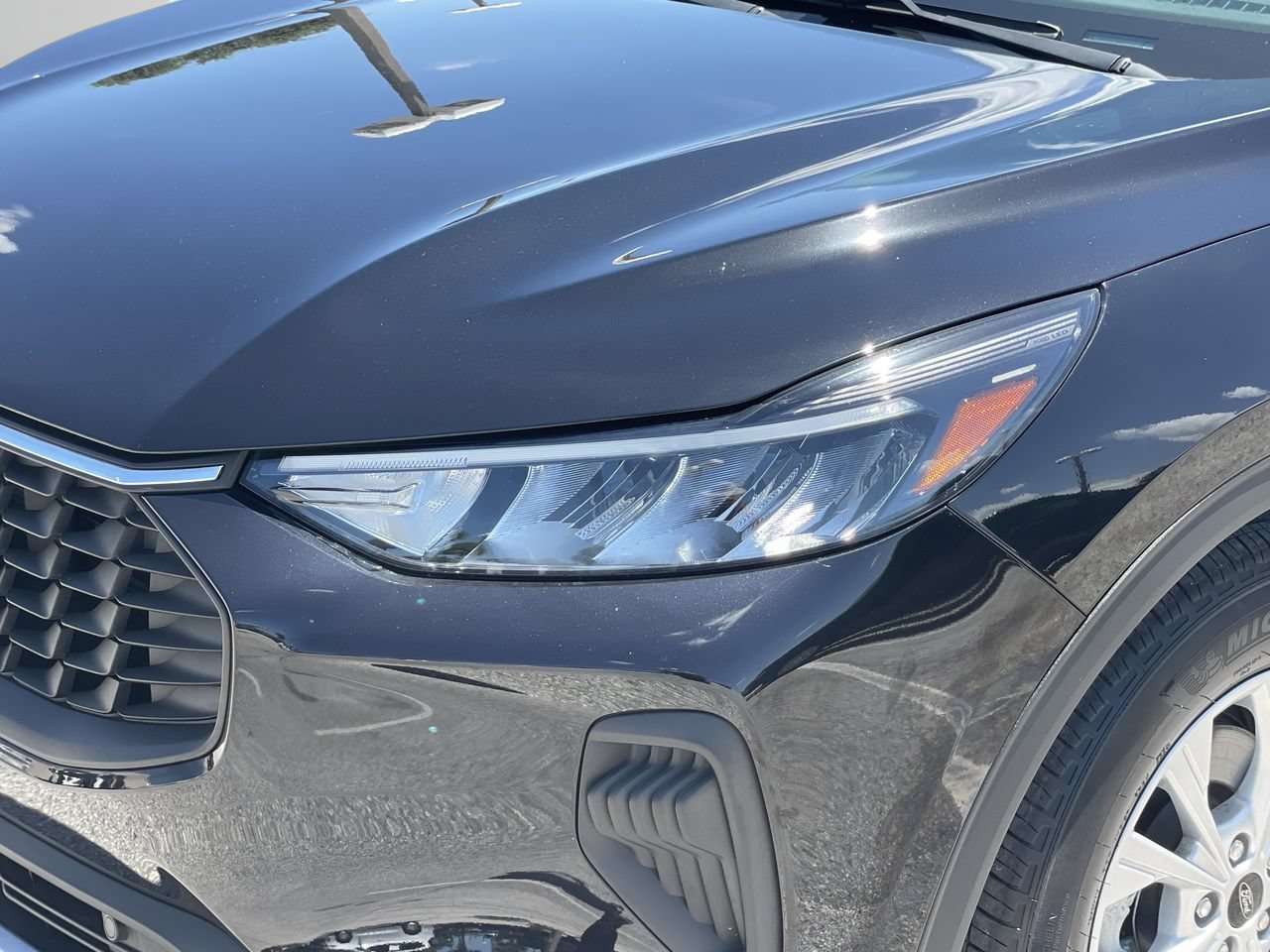 Certified 2023 Ford Escape Active w/ Tech Pack #1 FWD image 6