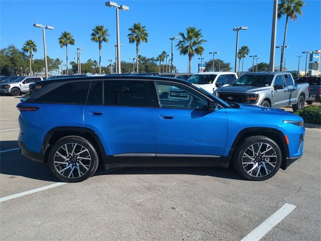 Used 2025 Jeep Wagoneer S Limited image 3