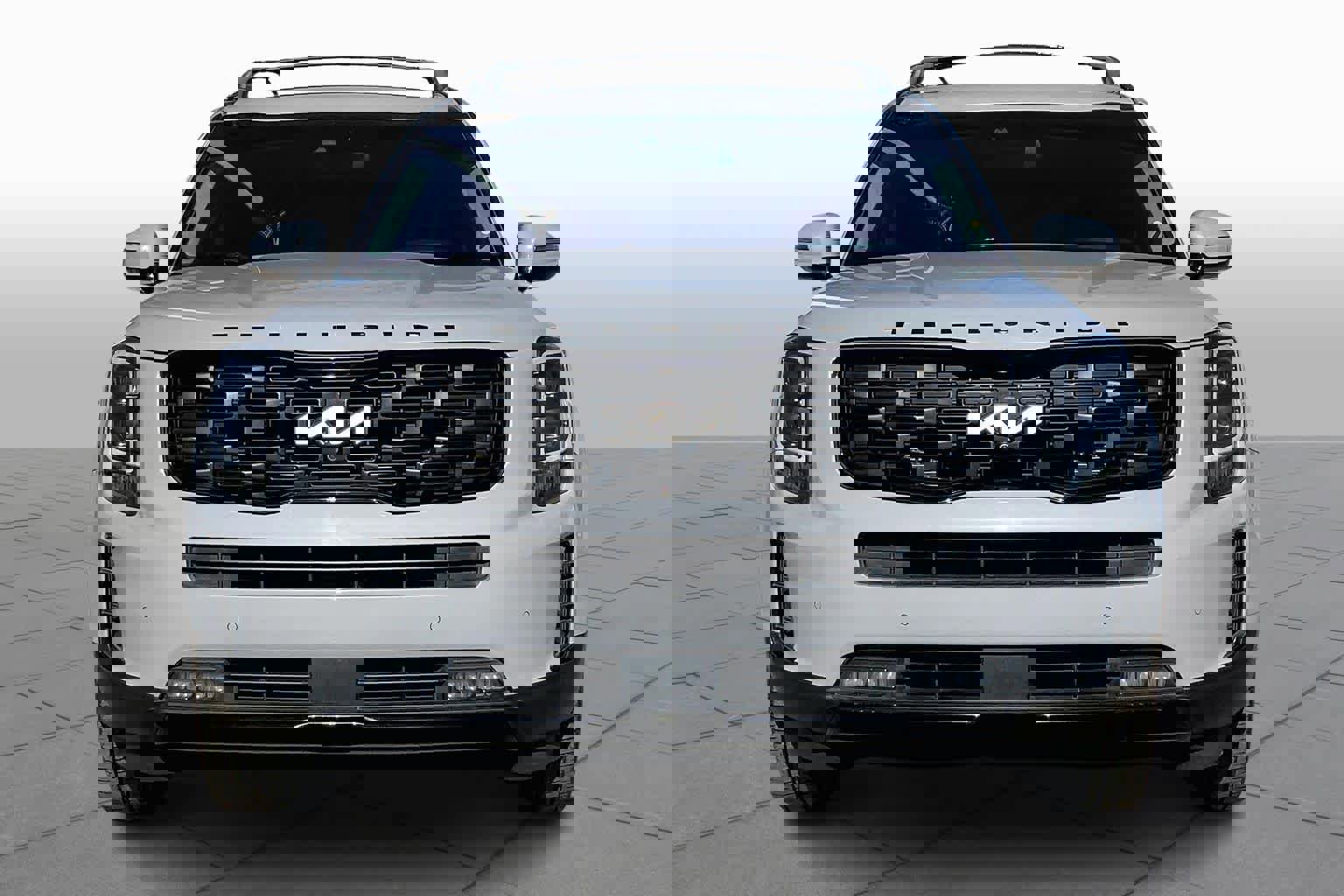 Used 2022 Kia Telluride SX w/ SX Prestige Package image 3