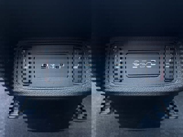 Used 2025 Acura RDX A-Spec image 16