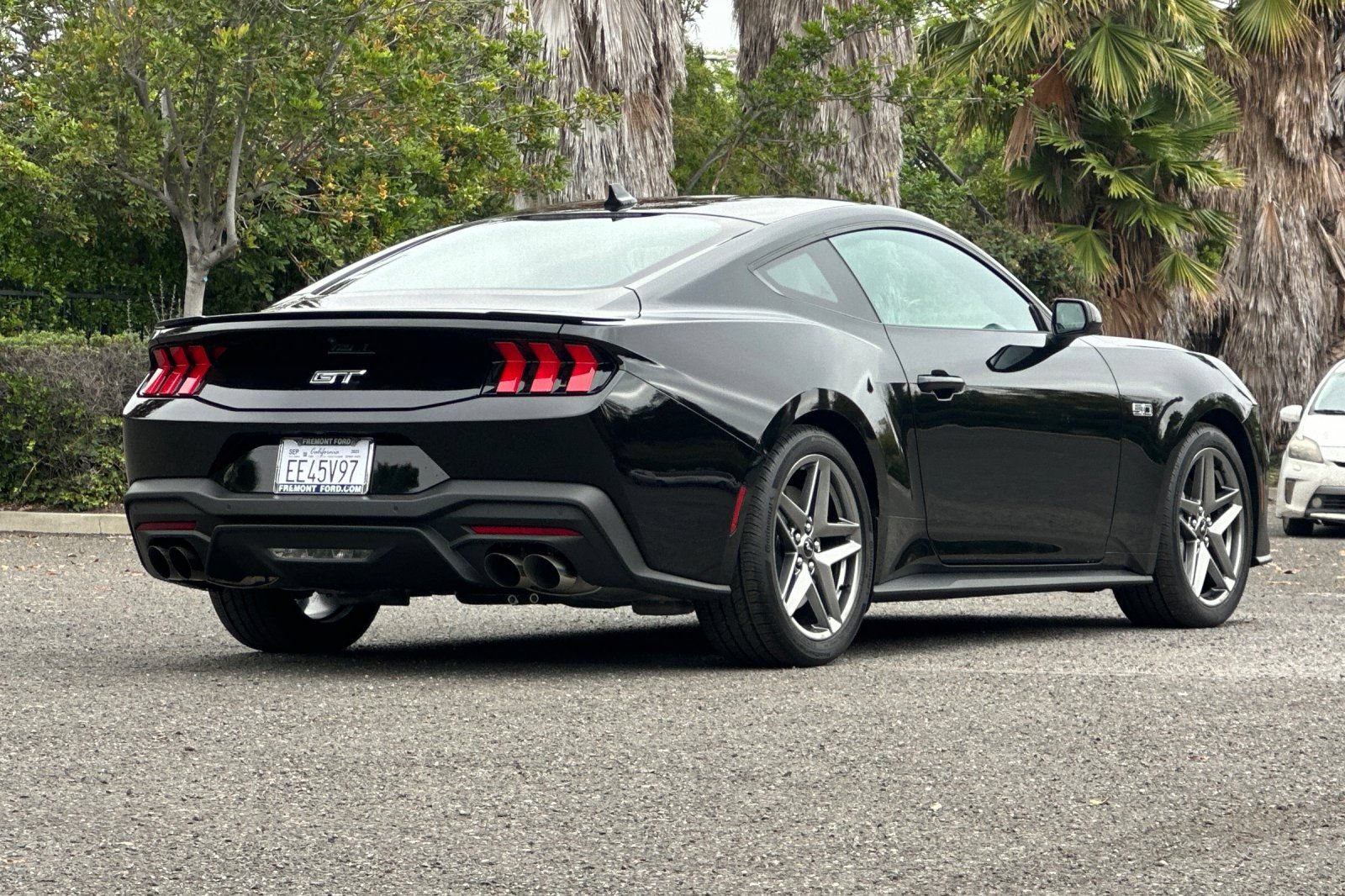Certified 2025 Ford Mustang GT Premium RWD image 3