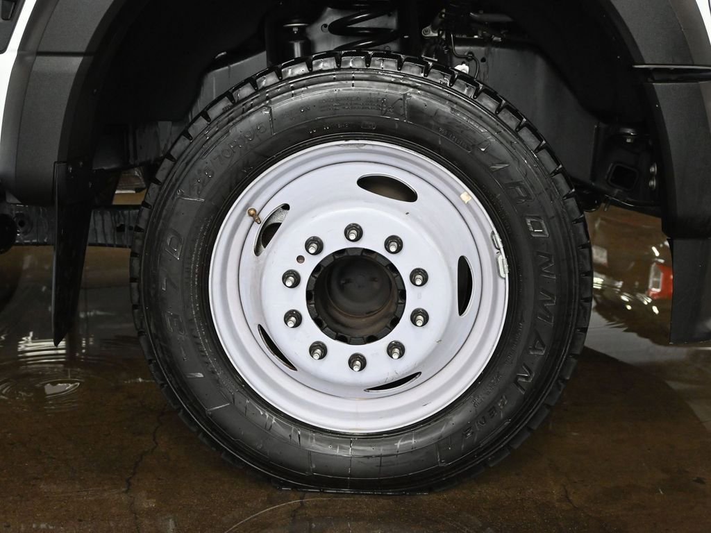 Certified 2023 Ford F450 XL w/ XL Chrome Package image 24