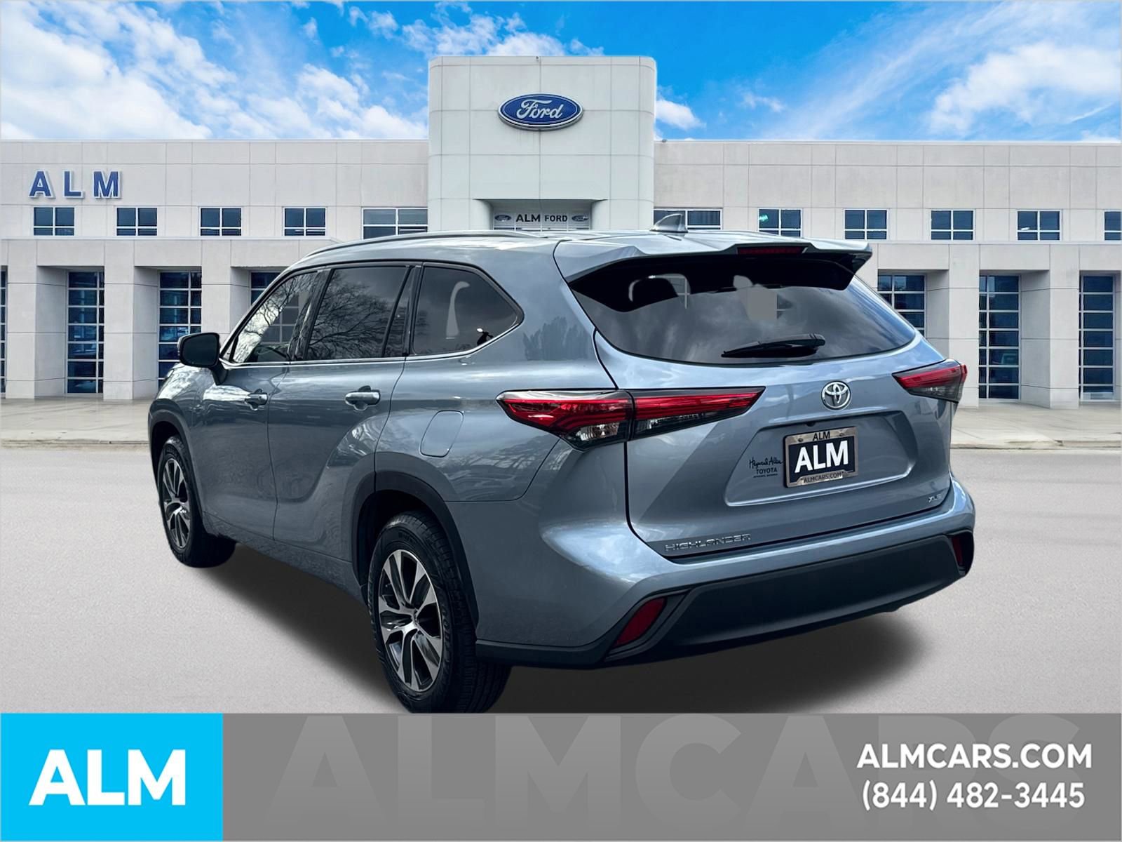 Used 2021 Toyota Highlander XLE image 8