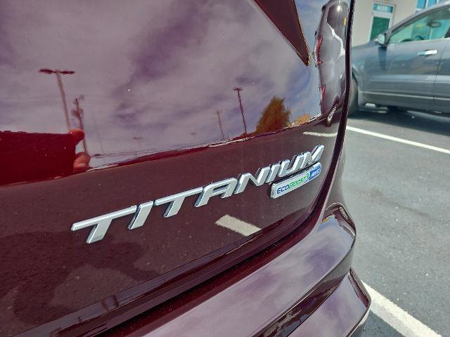 Certified 2020 Ford Edge Titanium w/ Equipment Group 301A AWD/4WD image 10