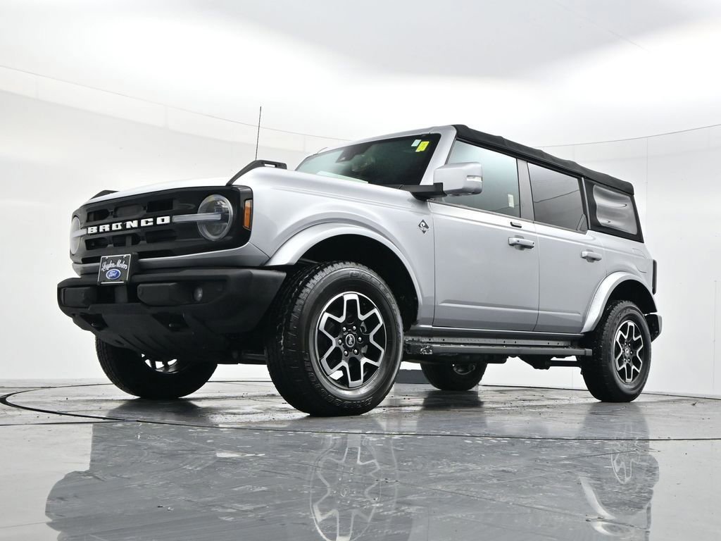 Certified 2021 Ford Bronco Outer Banks image 2