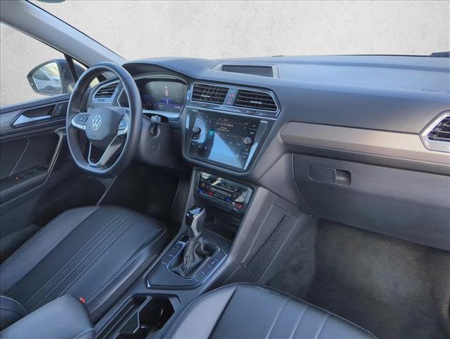 Used 2024 Volkswagen Tiguan SE FWD image 23