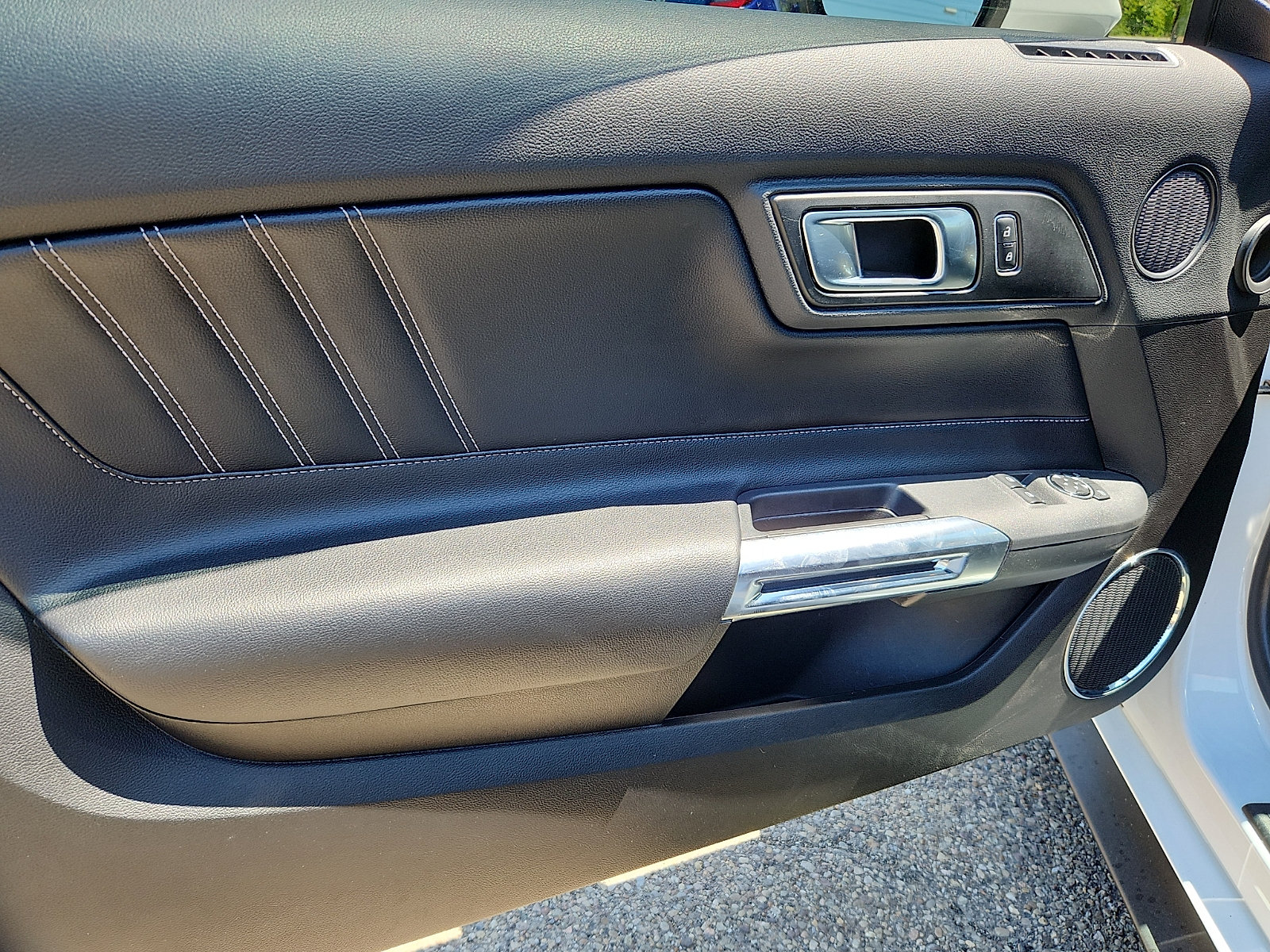 Certified 2021 Ford Mustang Premium w/ Pony Package RWD image 10