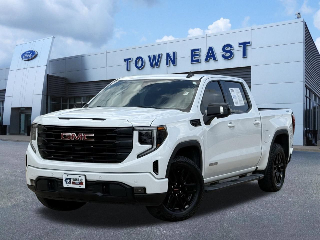 Used 2024 GMC Sierra 1500 Elevation w/ Elevation Premium Package