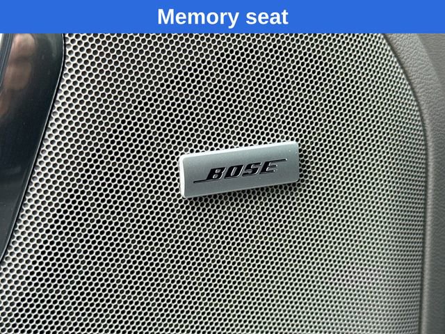 Used 2022 GMC Yukon XL SLT w/ SLT Premium Package image 21