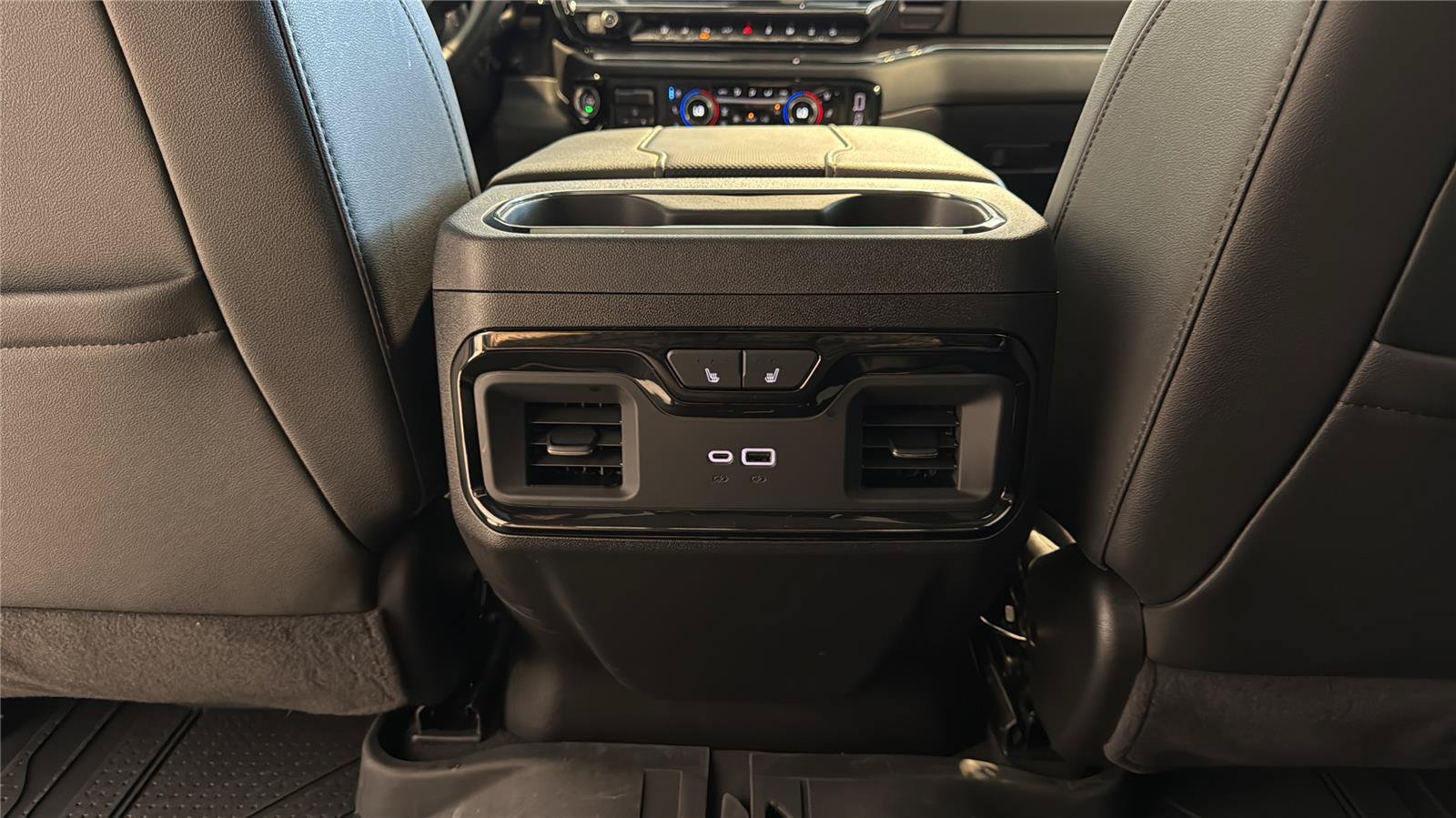 Used 2024 Chevrolet Silverado 2500 ZR2 w/ Technology Package AWD/4WD image 29