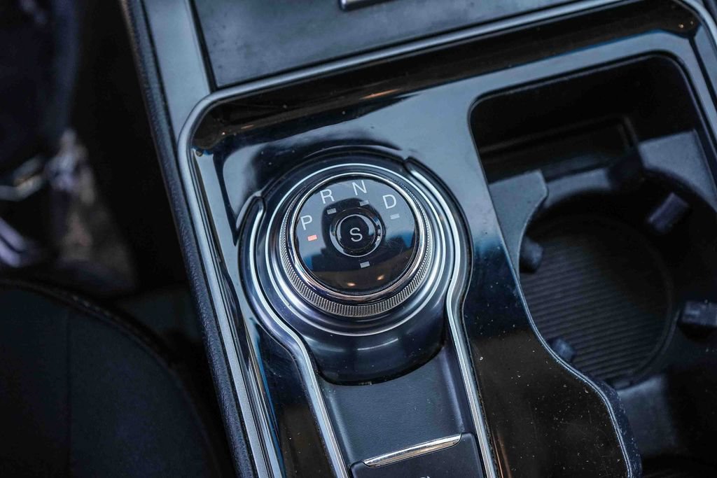 Certified 2019 Ford Edge SE FWD image 23