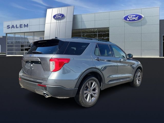 Certified 2023 Ford Explorer XLT AWD/4WD image 3
