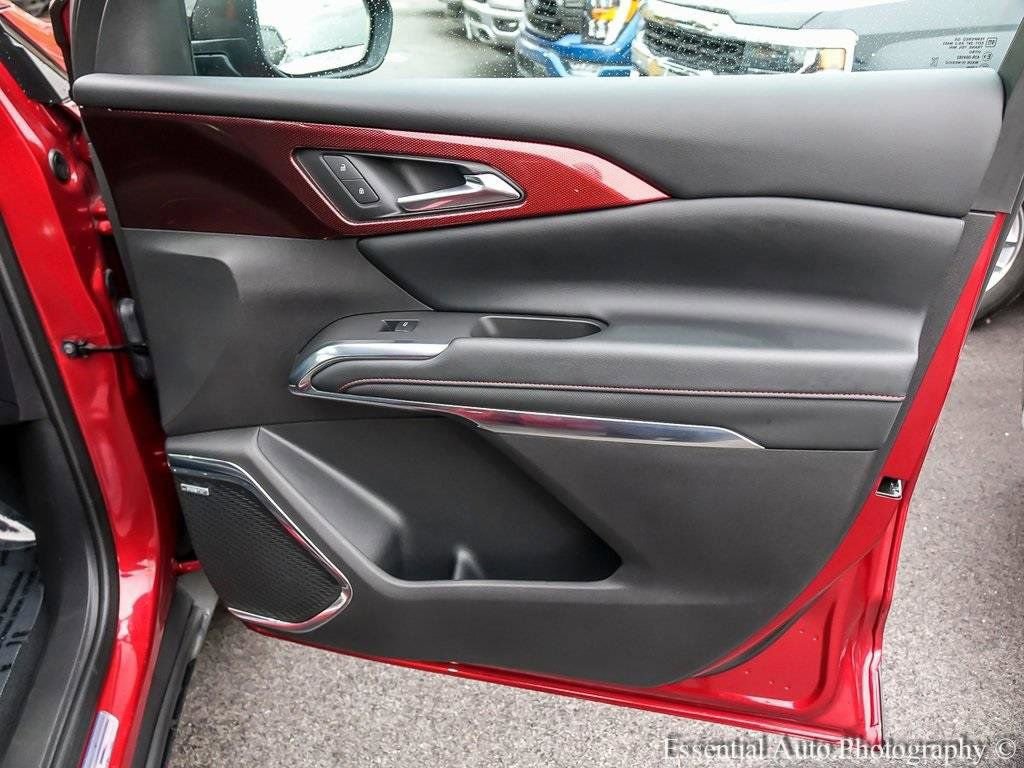 Used 2025 Chevrolet Traverse Z71 w/ Enhanced Driving Package image 26