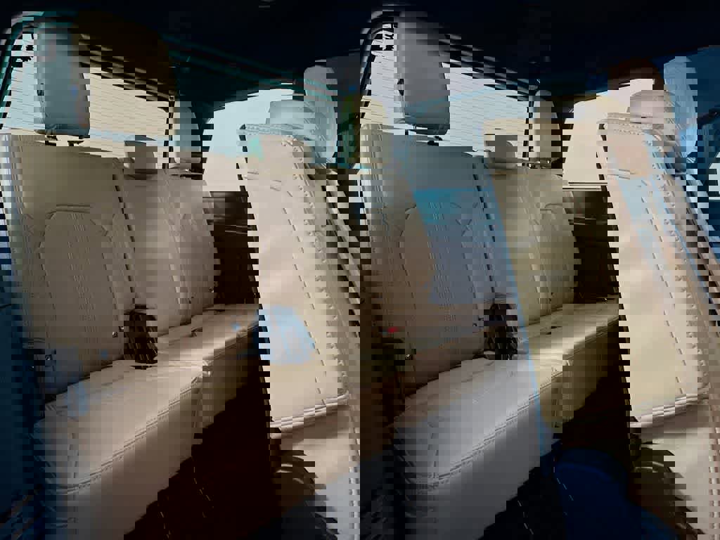 Certified 2023 Ford Expedition Platinum image 33