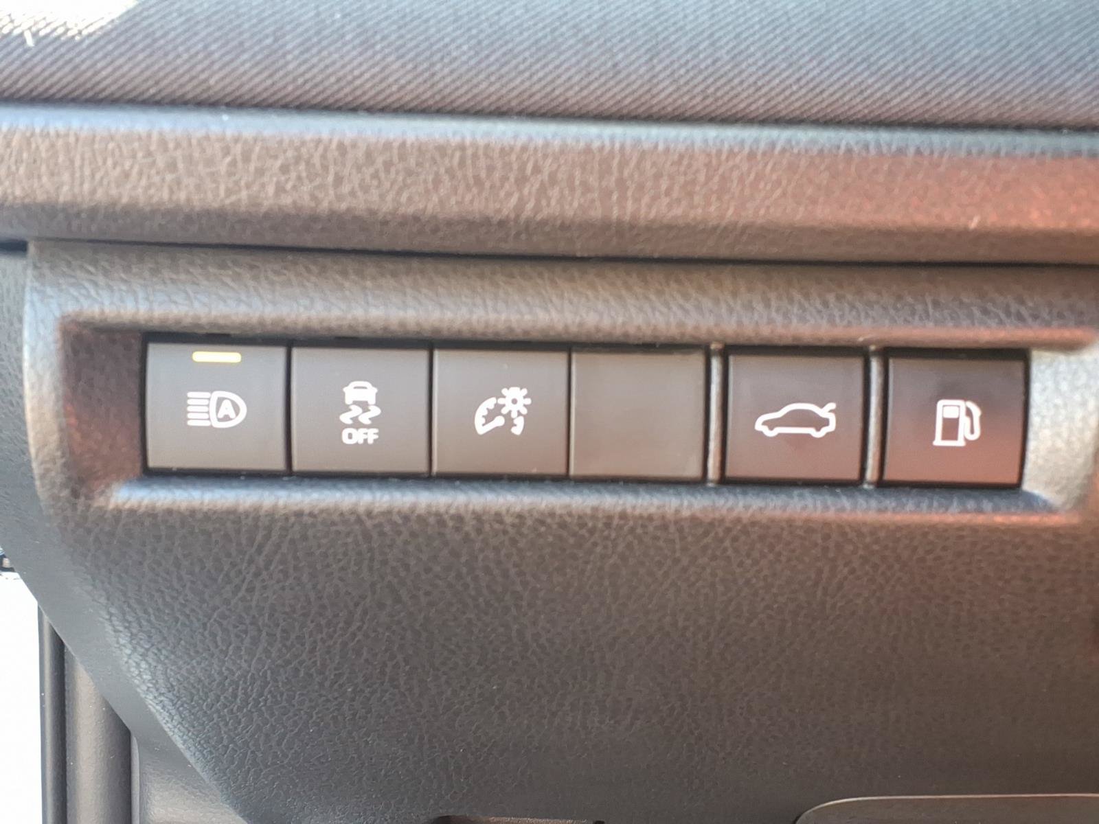 Used 2026 Toyota Camry LE w/ Convenience Package FWD image 16