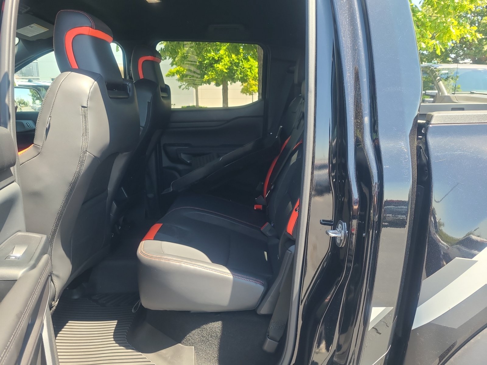Certified 2025 Ford Ranger Raptor AWD/4WD image 17