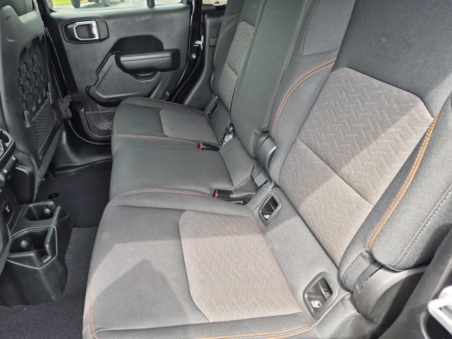 Used 2022 Jeep Gladiator Mojave w/ Cold Weather Group AWD/4WD image 30