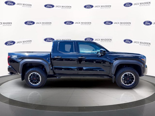 Used 2026 Toyota Tacoma TRD Off-Road AWD/4WD image 6
