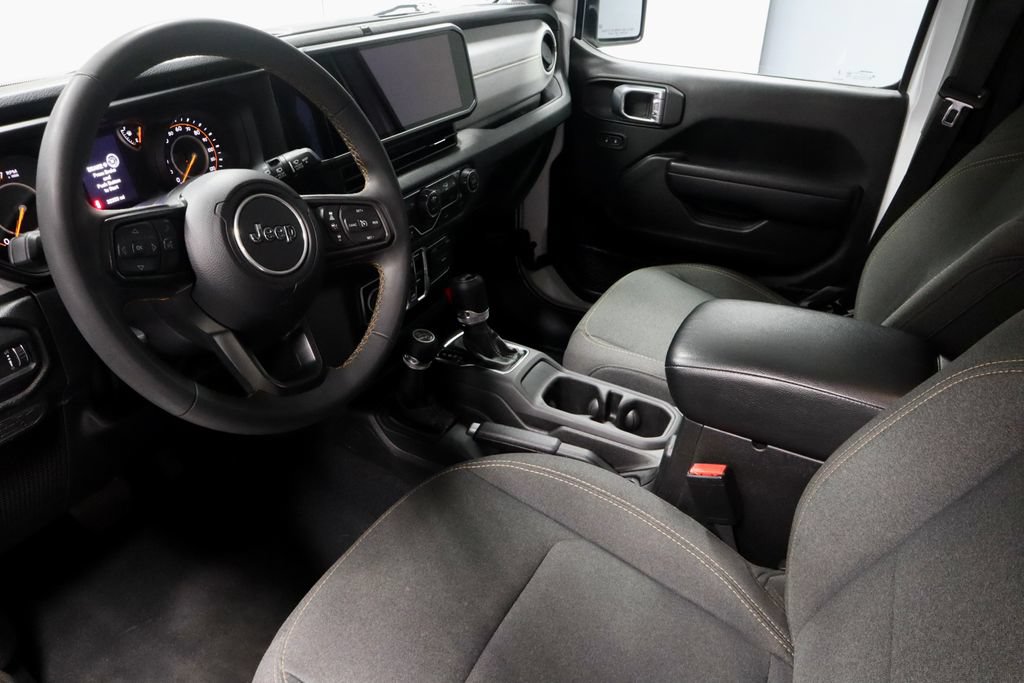 Used 2024 Jeep Wrangler Unlimited Sport AWD/4WD image 21