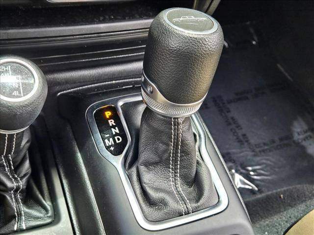 Used 2022 Jeep Gladiator Overland AWD/4WD image 11