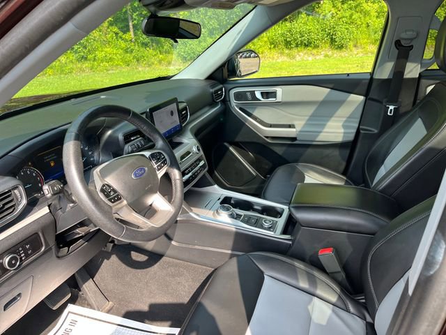 Certified 2023 Ford Explorer XLT w/ Equipment Group 202A image 12