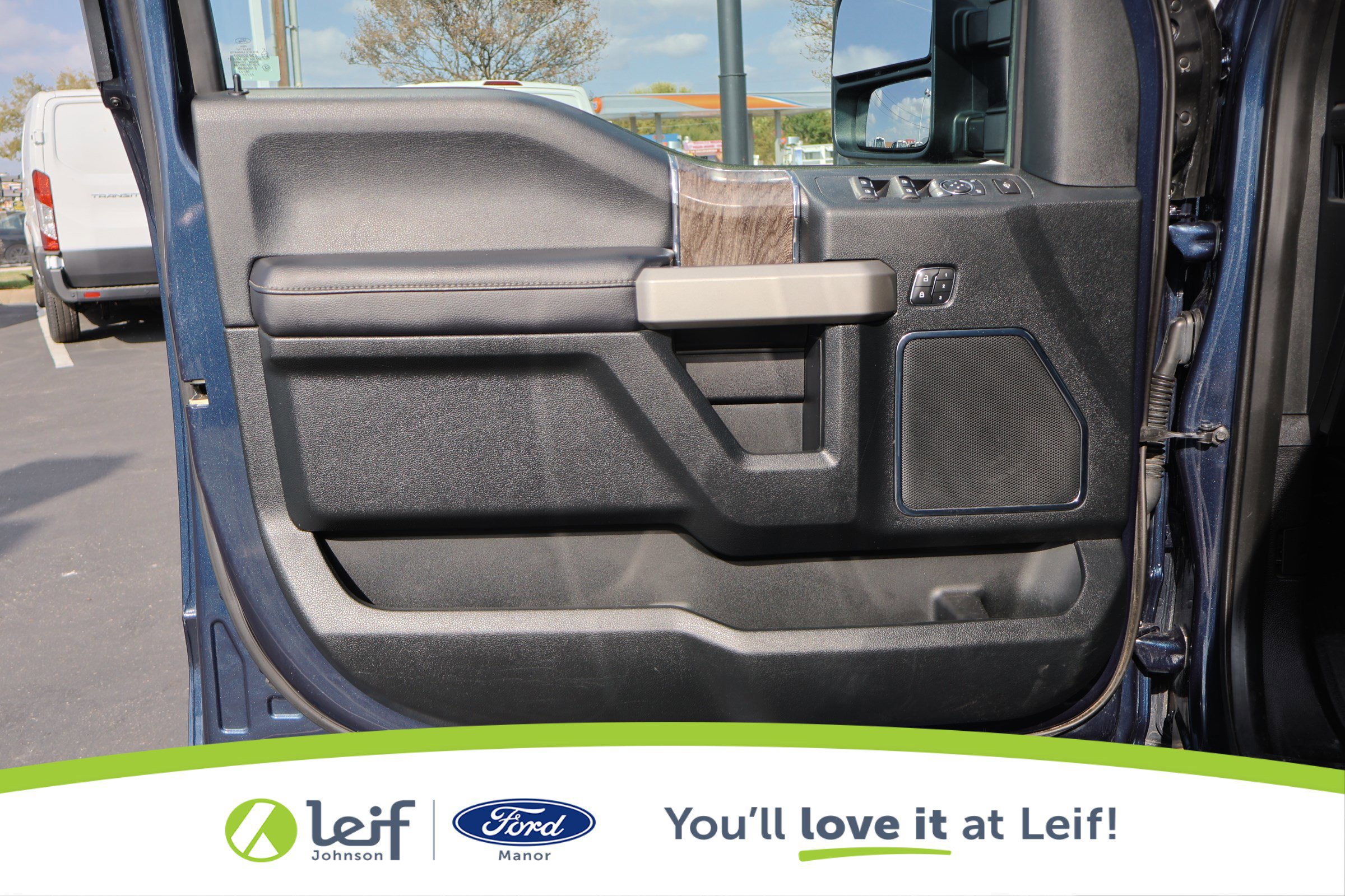 Certified 2019 Ford F250 Lariat w/ Lariat Value Package image 13