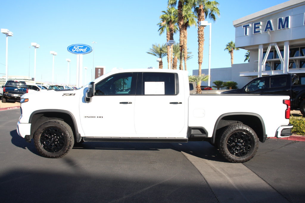 Used 2024 Chevrolet Silverado 3500 LTZ w/ LTZ Plus Package AWD/4WD image 4
