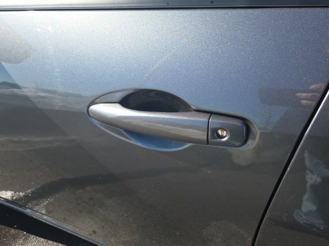 Used 2021 Nissan Versa SV image 18