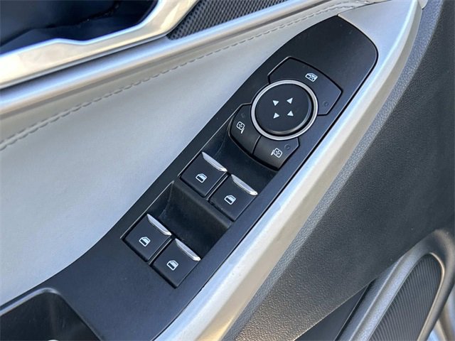 Certified 2022 Ford Explorer XLT w/ Equipment Group 202A image 33