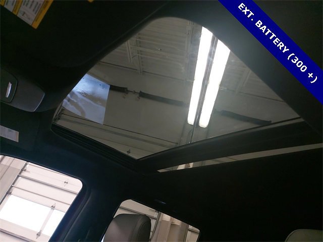 Certified 2025 Ford F150 Lightning Lariat w/ Max Trailer Tow Package image 29