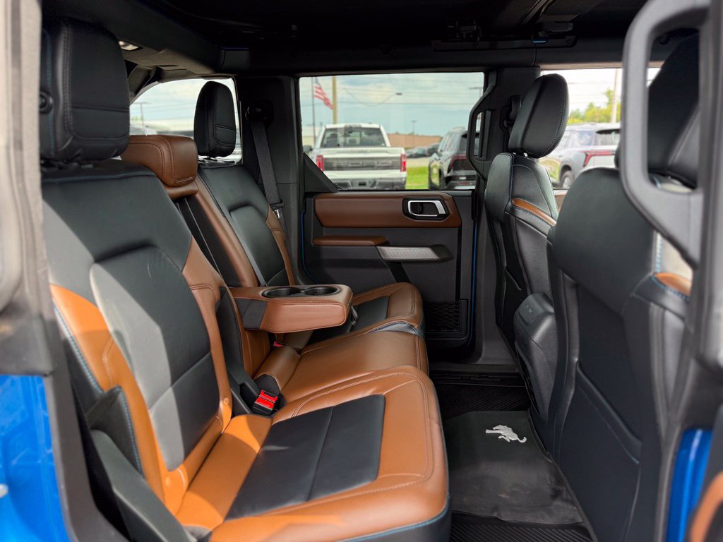 Certified 2023 Ford Bronco Outer Banks w/ Sasquatch Package AWD/4WD image 18