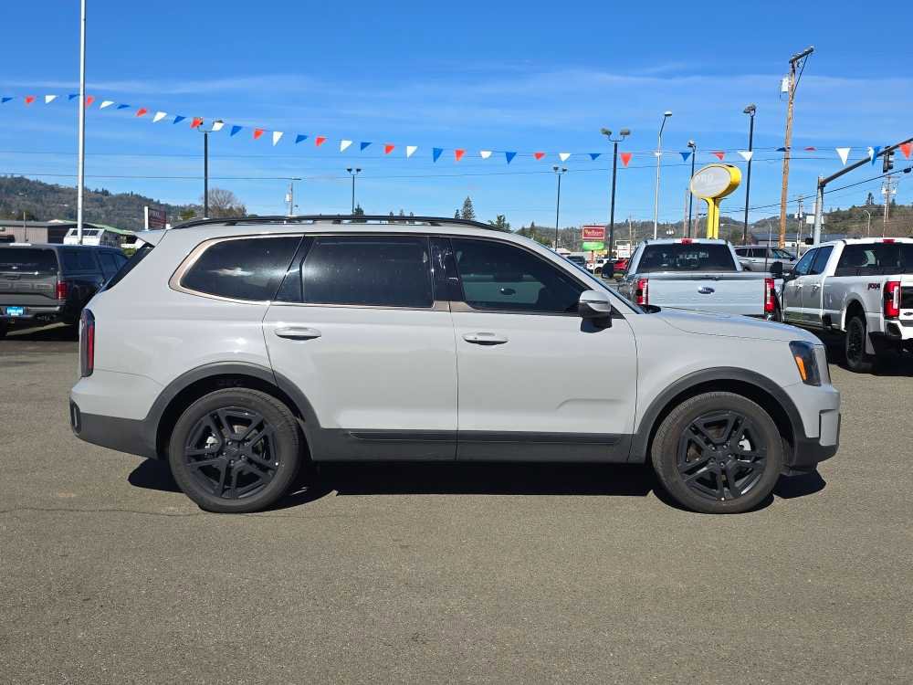 Used 2025 Kia Telluride EX X-Line image 6